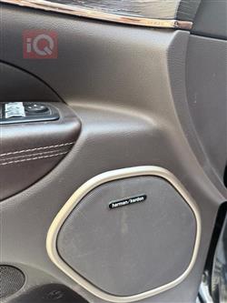 جیپ گراند شیرۆکی